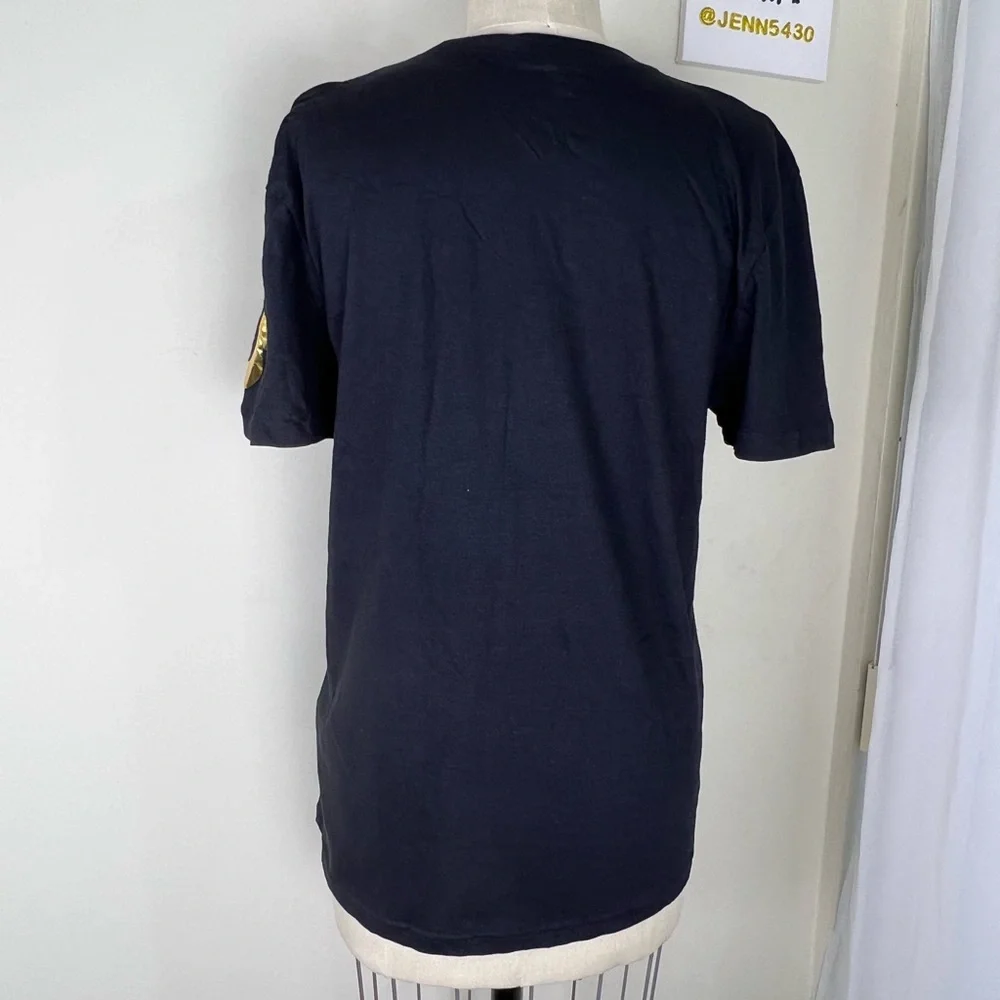 NEW True Religion Black  / Gold Foil Logo T-Shirt - SZ M - Picture 2 of 7